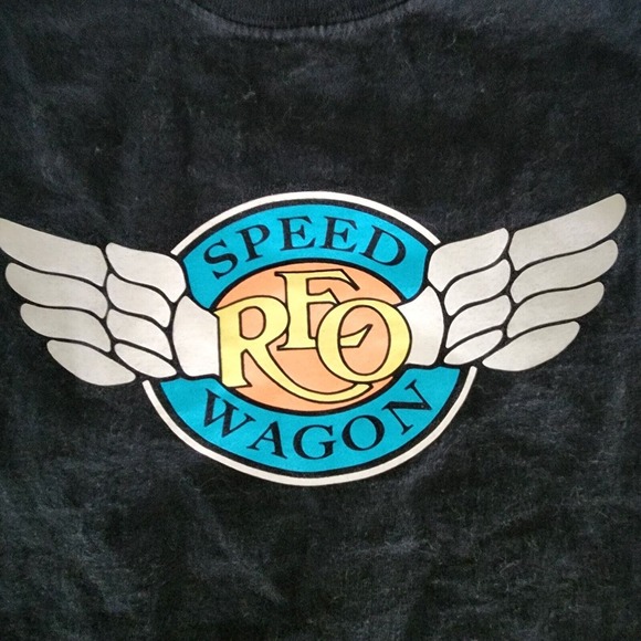 REO Speedwagon T Shirt Sz L Black Concert Tee Hi Infidelity Tour 2011 30 Years - Picture 2 of 5